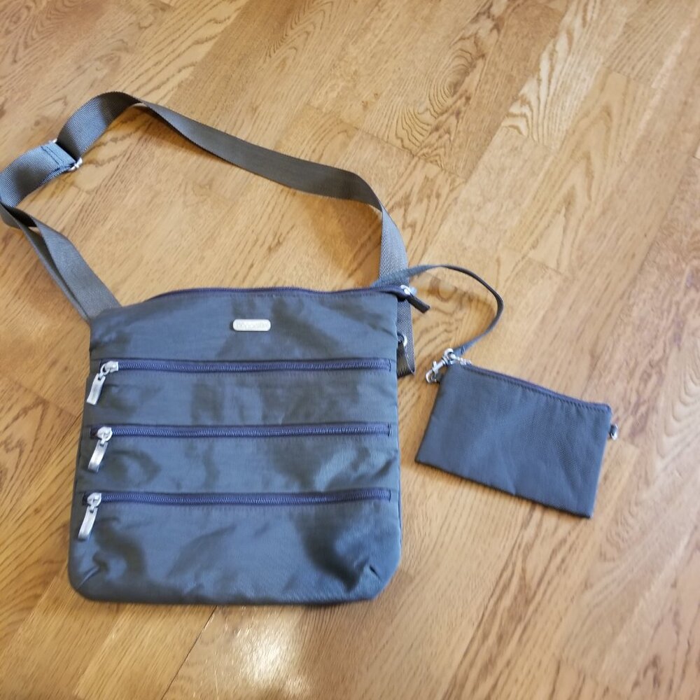 Baggallini Crossbody 4-zip Nylon Bag + wristlet  - NWOT
